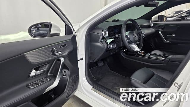 Mercedes-Benz A-Class 2024 — Şəkil 8/20
