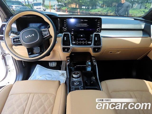 Kia Sorento 2023 — ფოტო 9/20