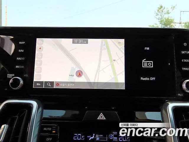 Kia Sorento 2023 — ფოტო 12/20