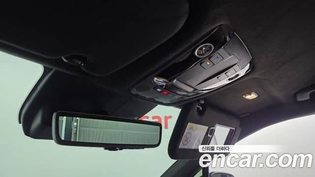 Kia Sorento 2023 — Şəkil 17/20