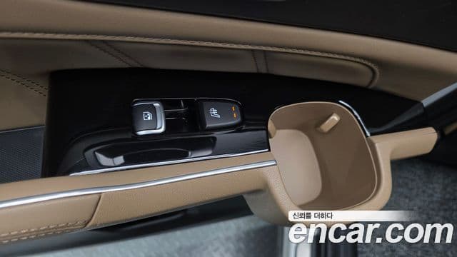 Kia Sorento 2023 — Şəkil 18/20