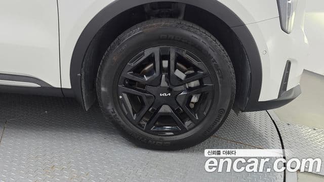 Kia Sorento 2023 — Photo 24/41
