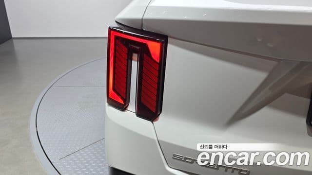 Kia Sorento 2023 — Photo 8/41