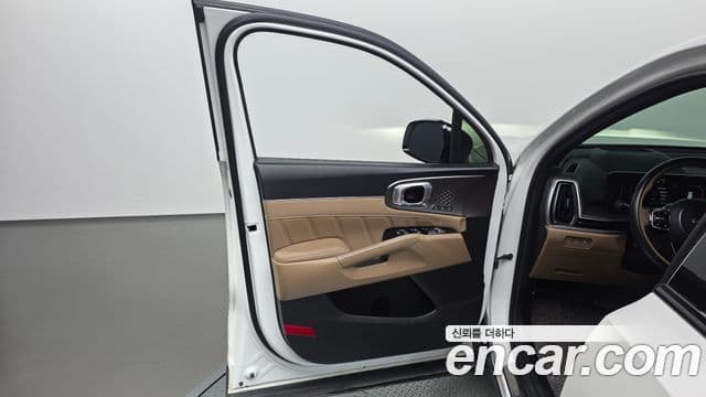 Kia Sorento 2023 — Photo 36/41