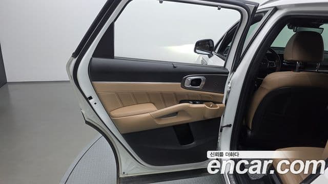 Kia Sorento 2023 — Photo 11/41