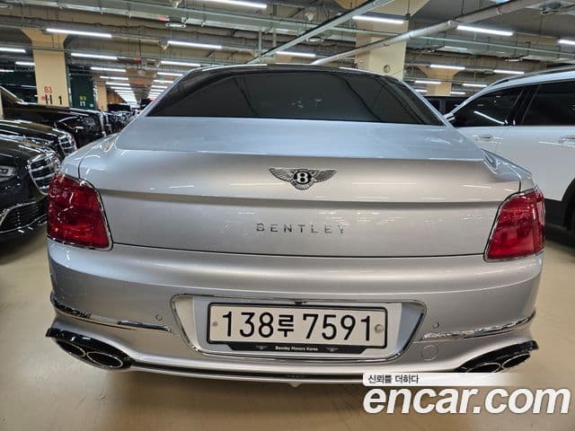Bentley Flying Spur 2021 — Photo 4/20