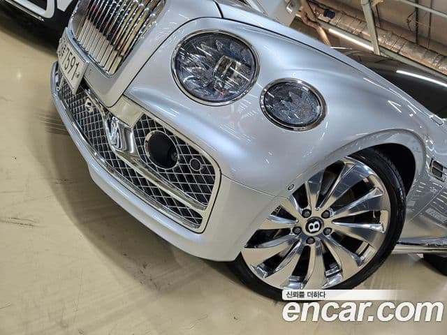 Bentley Flying Spur 2021 — Photo 14/20