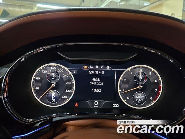 Bentley Flying Spur 2021 — Photo 16/20