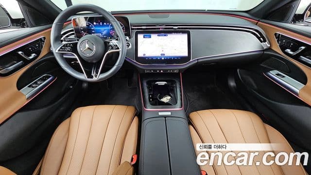 Mercedes-Benz E-Class 2025 — Photo 20/20