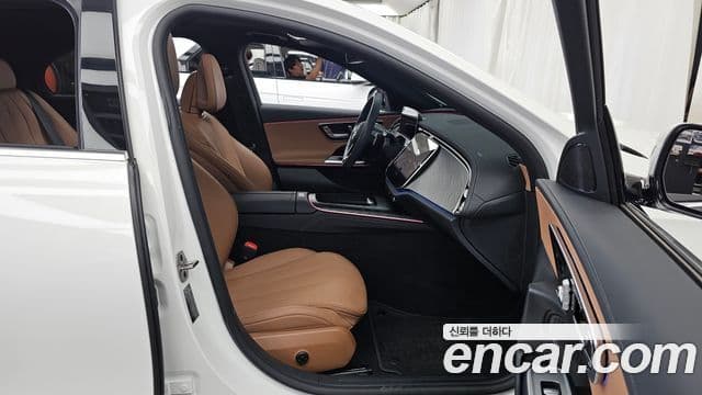 Mercedes-Benz E-Class 2025 — Photo 19/20