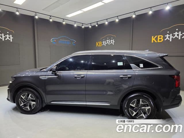 Kia Sorento 2023 — ფოტო 3/20