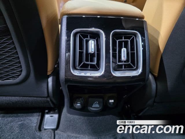 Kia Sorento 2023 — ფოტო 9/20