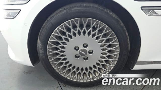 Genesis Electrified G80 2021 — ფოტო 5/20