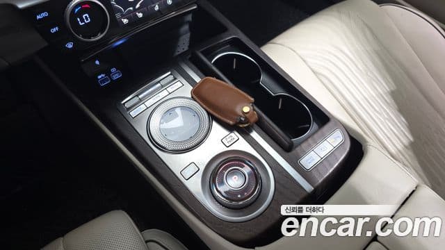 Genesis Electrified G80 2021 — ფოტო 8/20