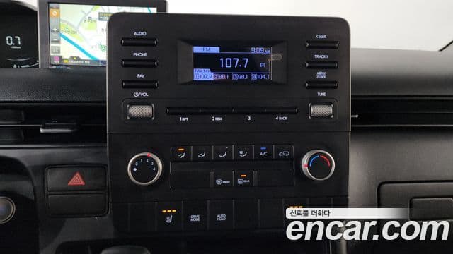 Hyundai Staria 2021 — Фото 12/20