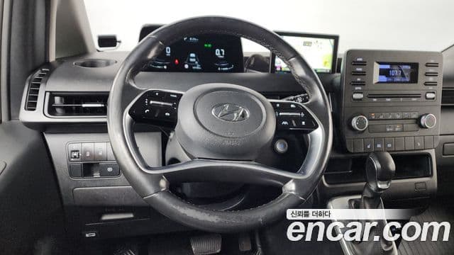 Hyundai Staria 2021 — Фото 14/20