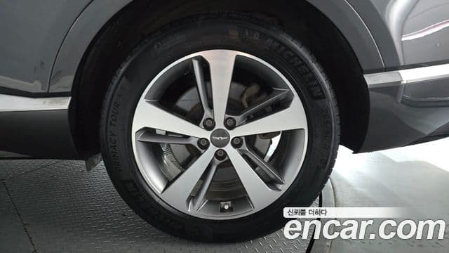 Genesis GV80 2020 — Photo 17/30