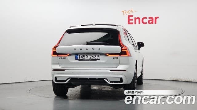 Volvo XC60 2025 — Şəkil 4/20