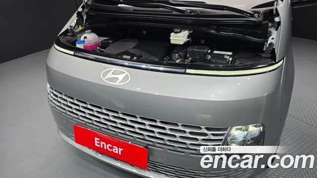 Hyundai Staria 2025 — Фото 6/20