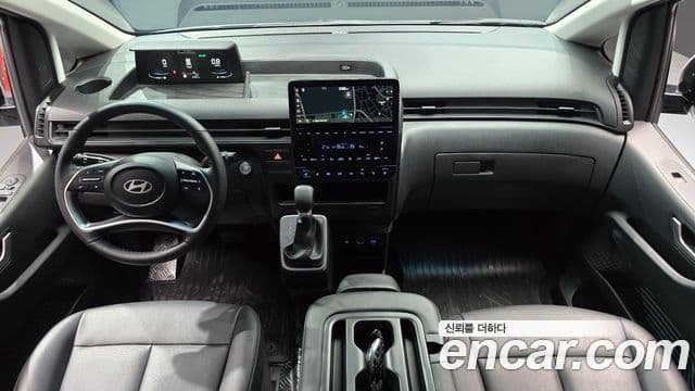 Hyundai Staria 2025 — Фото 7/20