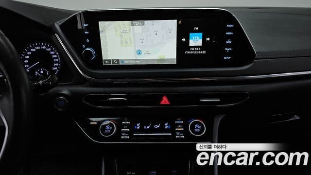 Hyundai Sonata 2022 — ფოტო 14/20