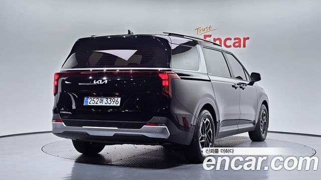 Kia Carnival 2024 — ფოტო 2/20
