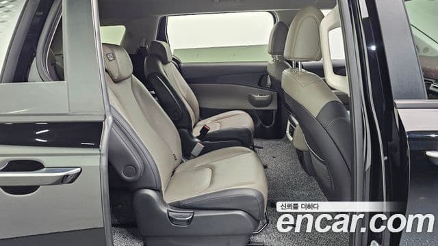 Kia Carnival 2024 — ფოტო 11/20