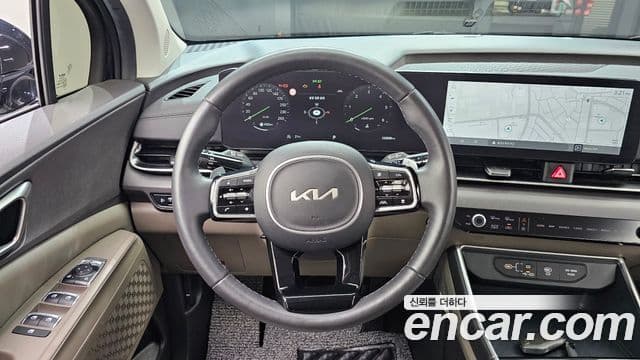 Kia Carnival 2024 — ფოტო 13/20