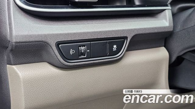 Kia Carnival 2024 — ფოტო 16/20