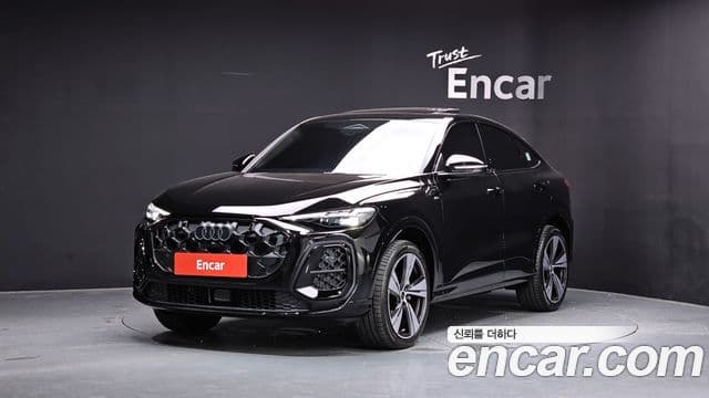 Audi Q5 2025 — ფოტო 1/20