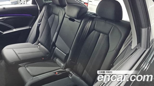 Audi Q5 2025 — ფოტო 15/20