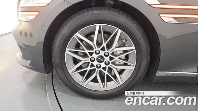 Genesis Electrified G80 2024 — Şəkil 5/20