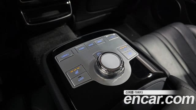 Genesis Electrified G80 2024 — Şəkil 19/20