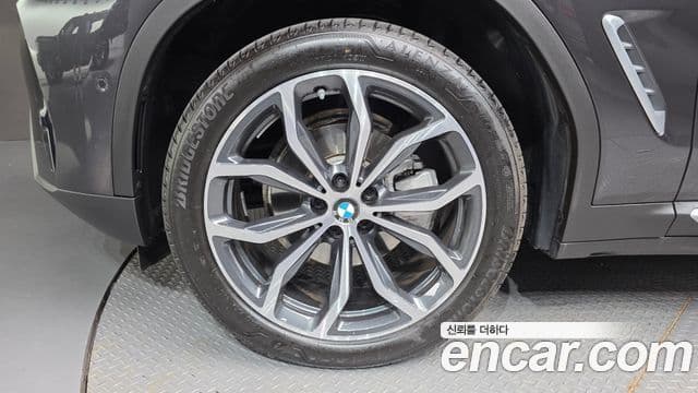 BMW X4 2025 — ფოტო 5/20