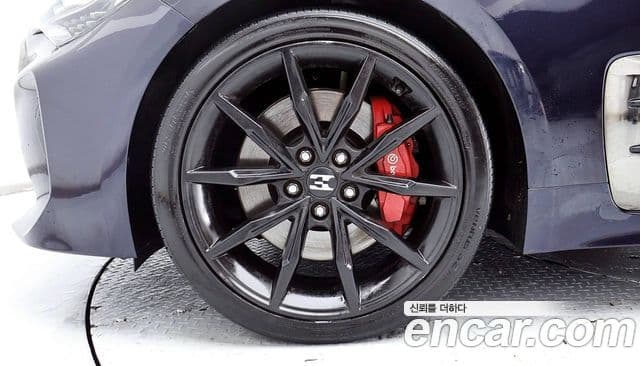 Kia Stinger 2018 — фото 5 из 20
