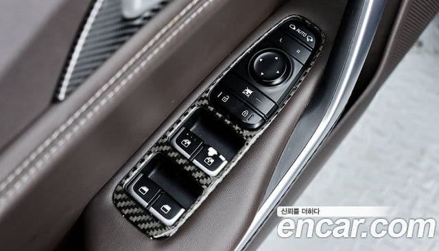 Kia Stinger 2018 — фото 12 из 20