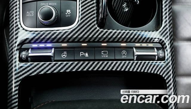 Kia Stinger 2018 — фото 17 из 20