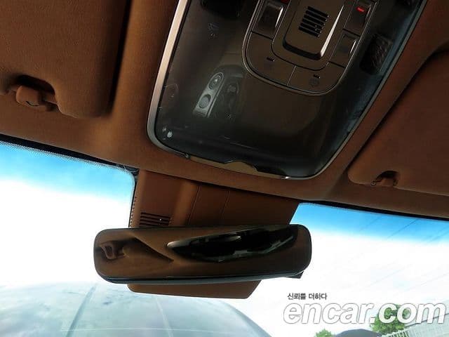 Genesis Electrified G80 2023 — фото 15 из 20