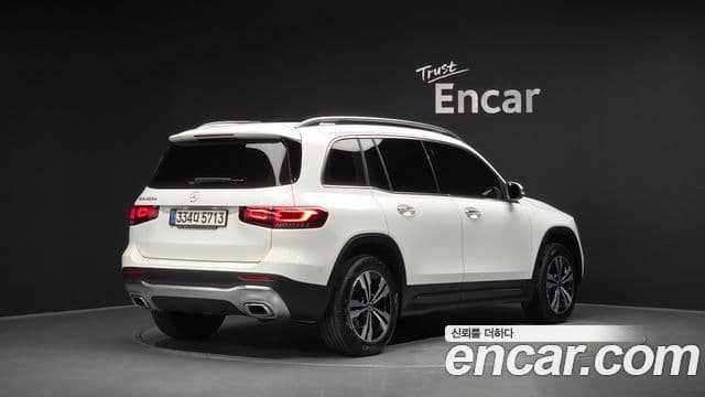 Mercedes-Benz GLB-Class 2022 — ფოტო 2/20