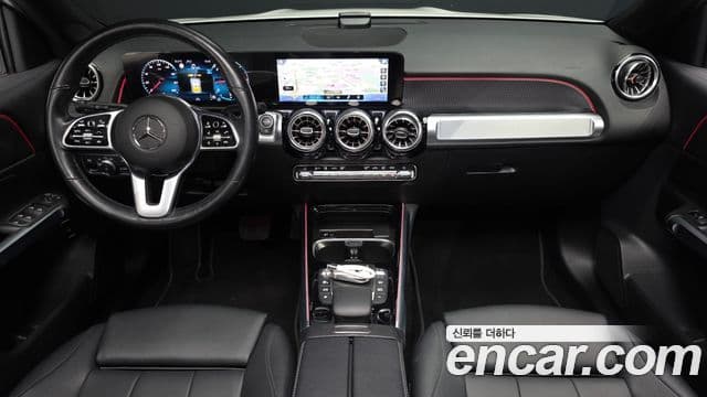 Mercedes-Benz GLB-Class 2022 — ფოტო 7/20