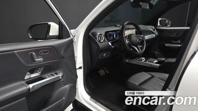 Mercedes-Benz GLB-Class 2022 — ფოტო 10/20