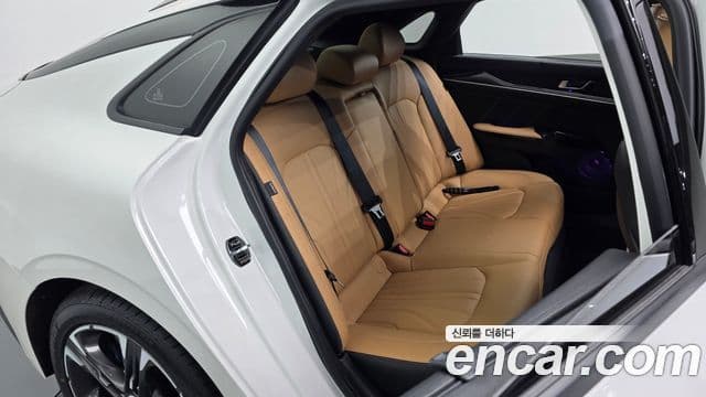 Kia K5 2020 — ფოტო 12/20