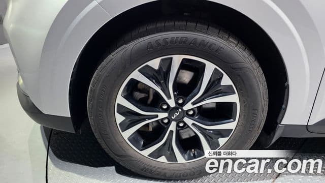 Kia Carnival 2022 — фото 5 из 20