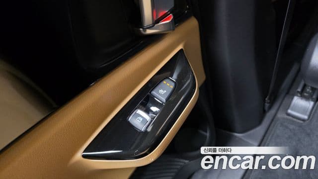 Kia Carnival 2022 — Фото 19/20