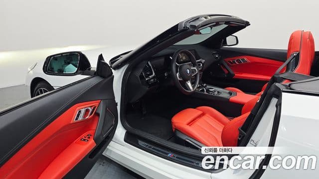 BMW Z4 2025 — Фото 10/20