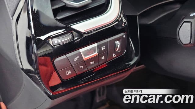 BMW Z4 2025 — Фото 18/20