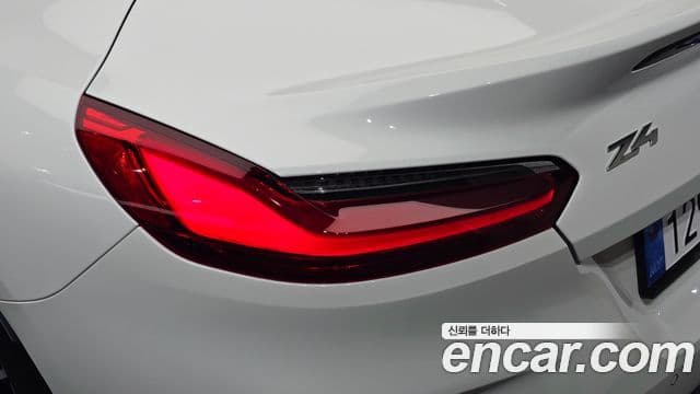 BMW Z4 2025 — Şəkil 27/34