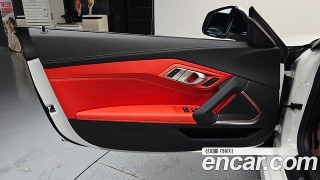 BMW Z4 2025 — Şəkil 24/34