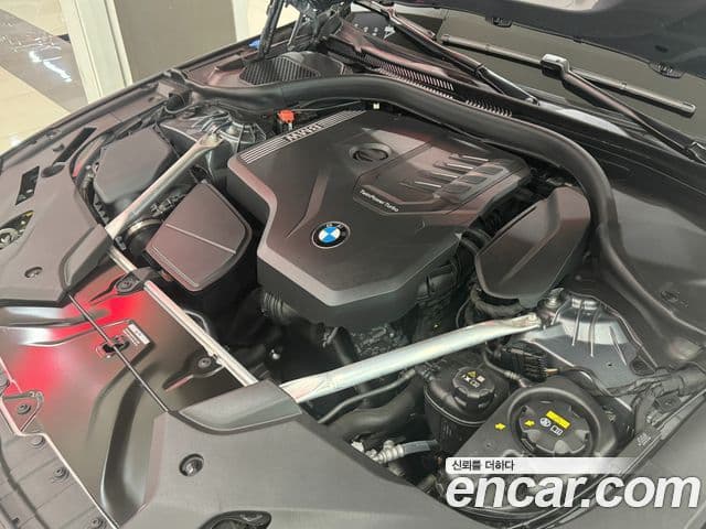 BMW 5 Series 2023 — Şəkil 5/17