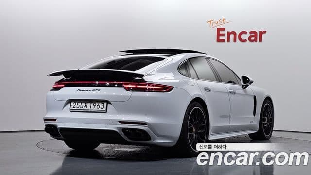 Porsche Panamera 2020 — Photo 11/20